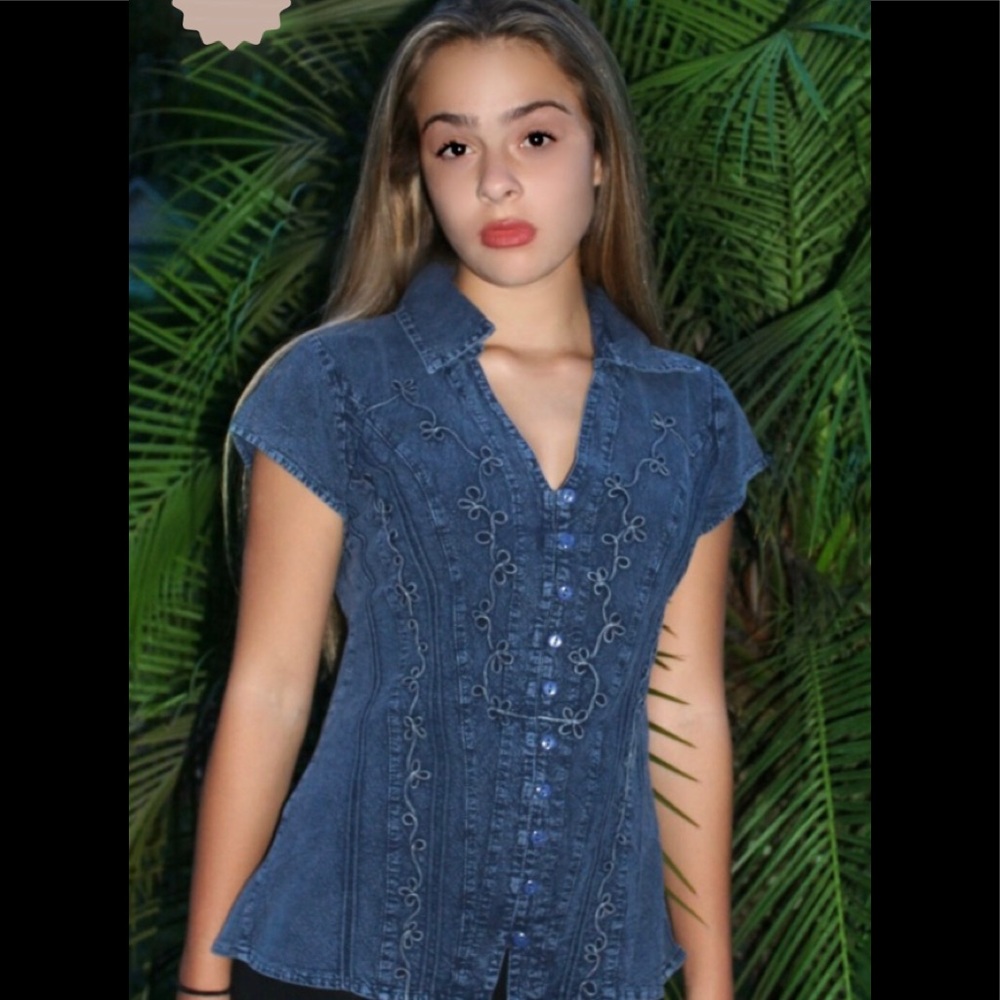 Short Sleeve Blouse